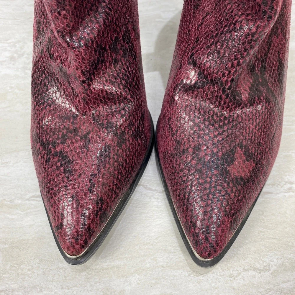 Steve Madden Zora Burgundy Snakeskin Ankle‎ Booties Women's Size 8M Western